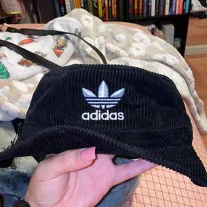 Adidas bucket hat